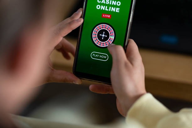 xvxxx Android app home screen showing account balance and game categories